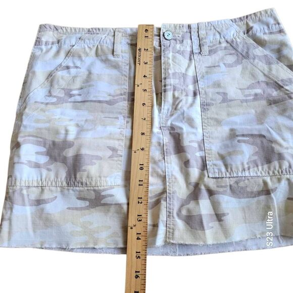 Sanctuary Sz 30 light camo mini skirt - Picture 5 of 7